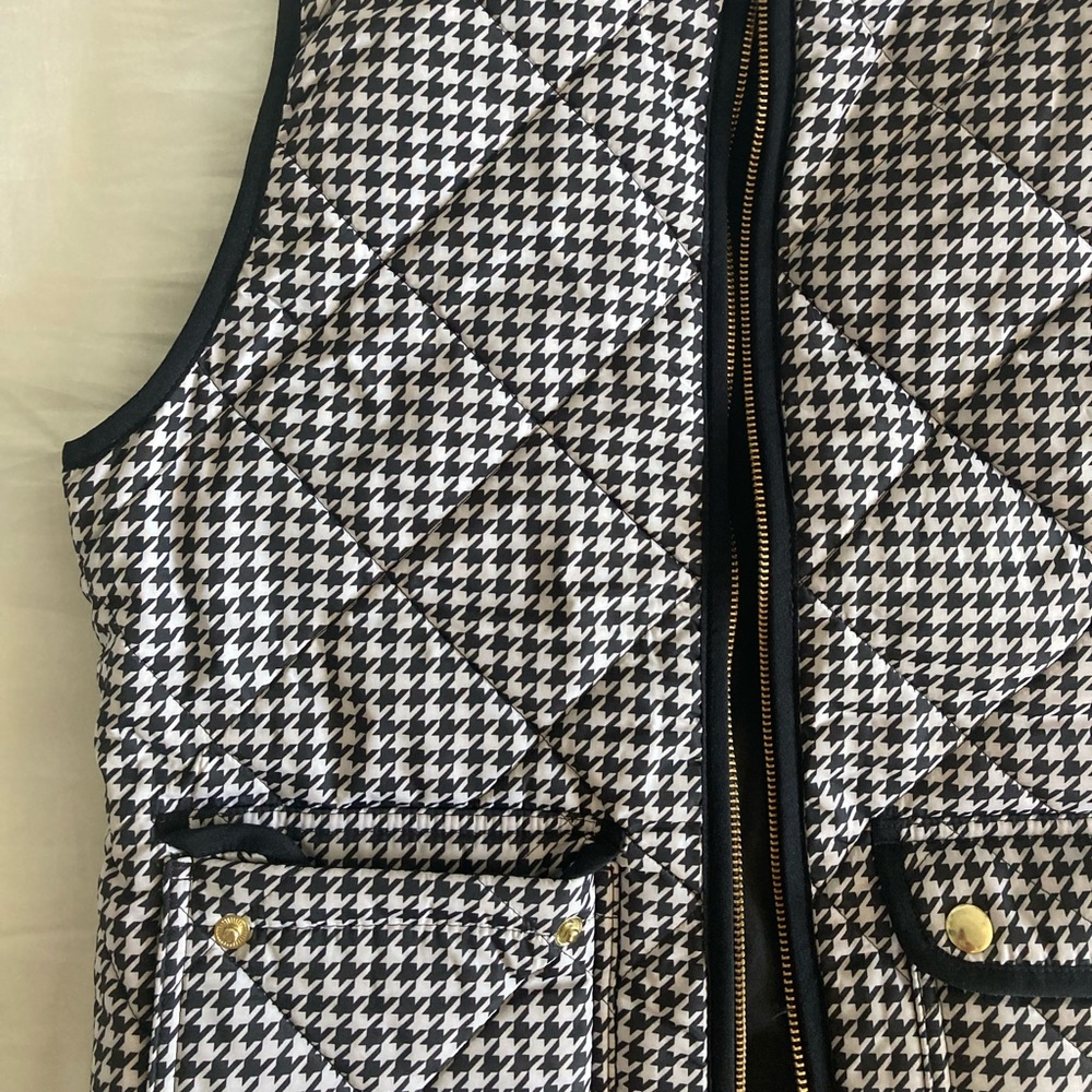 JCREW small insulated black and white vest with pockets - Picture 3 of 4